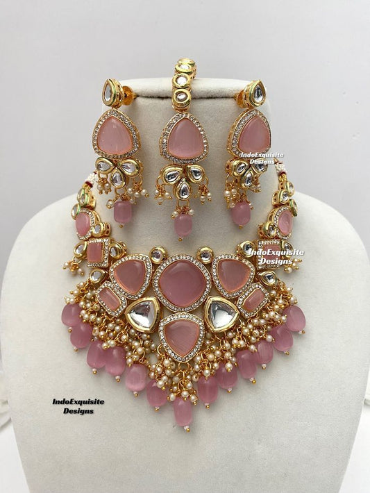 Lady Look Super Hit Designed Necklace Set